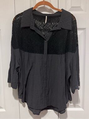 Free People Women’s Black Lace Yoke Button-Front Top